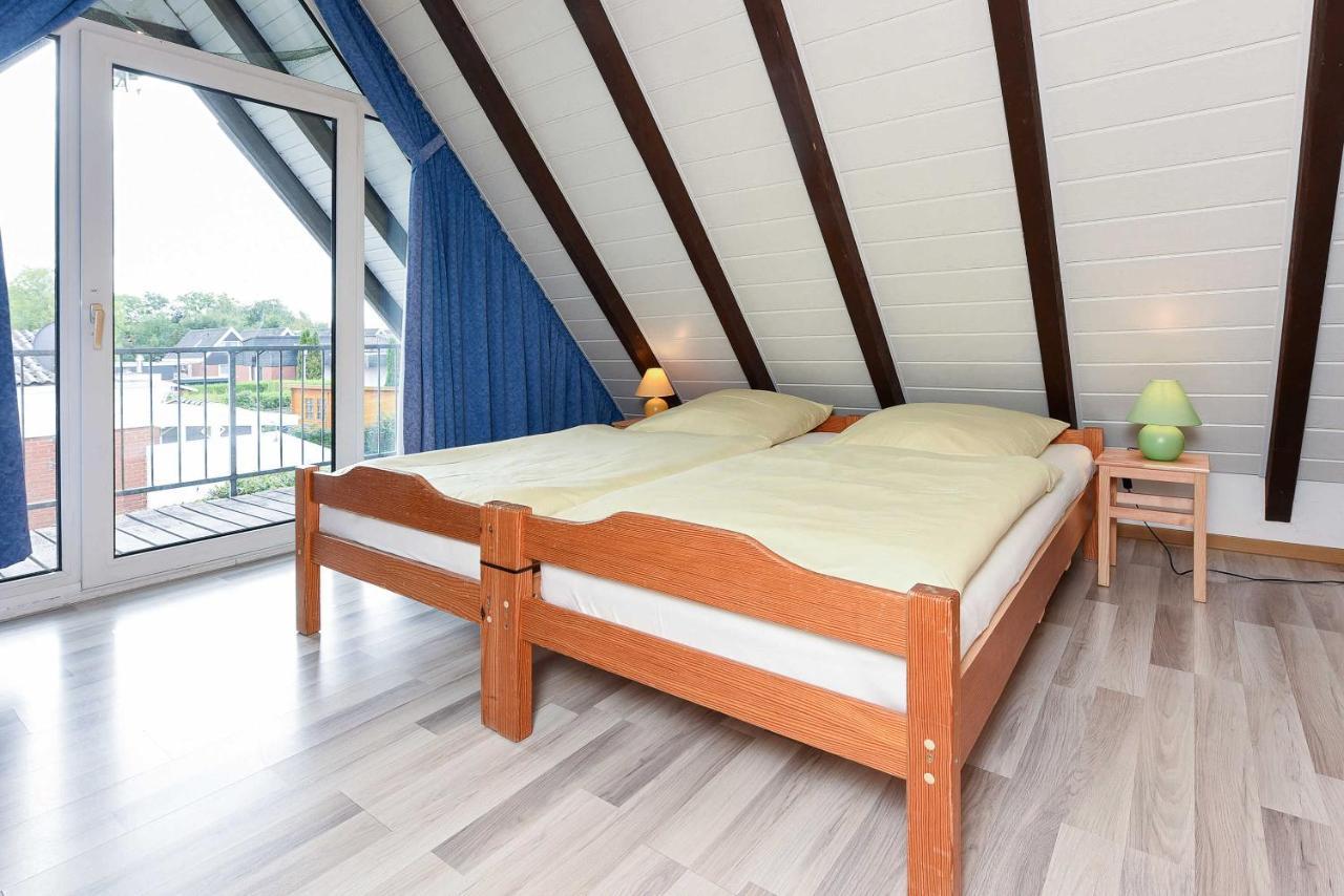 Ferienhaus Leuchtturm ベンサージール エクステリア 写真