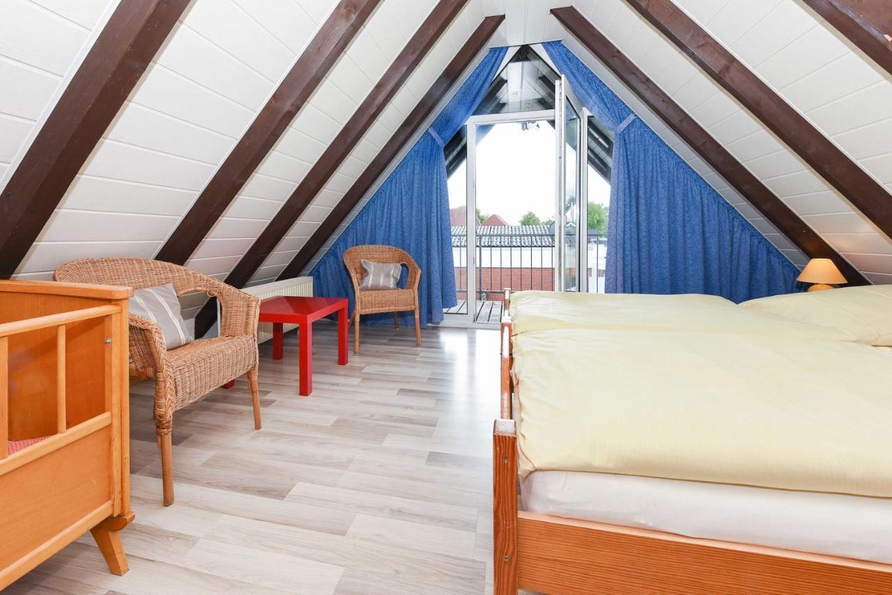 Ferienhaus Leuchtturm ベンサージール エクステリア 写真